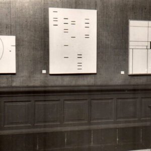 Obras de Hlito instaladas en la Galería van Riel, 1949